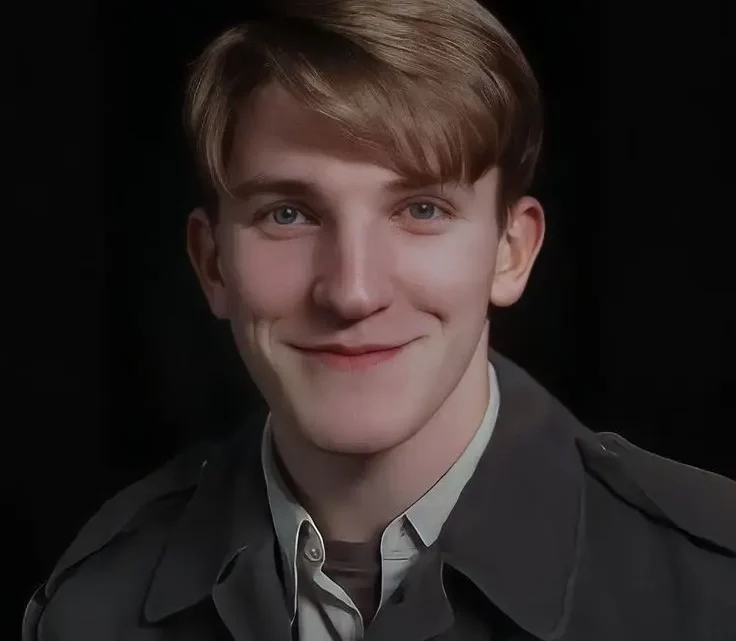 Ewan Mitchell Biography: Age, Height, Net Worth, Movies, TV Shows, Partner, House of the Dragon Ewan Mitchell Biography: Age, Height, Net Worth, Movies, TV Shows, Partner, House of the Dragon