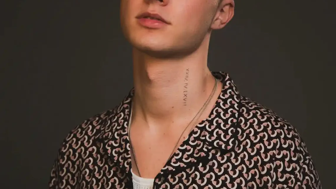Hrvy Biography: Age, Height, Net Worth, Songs, Albums, Girlfriend, Parents, Siblings Hrvy Biography: Age, Height, Net Worth, Songs, Albums, Girlfriend, Parents, Siblings