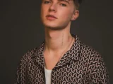 Hrvy Biography: Age, Height, Net Worth, Songs, Albums, Girlfriend, Parents, Siblings