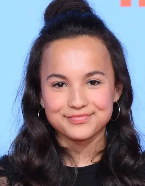 Kyra Isako Smith Biography: Age, Boyfriend, Net Worth, Height, Movies & TV Shows, Parents, Twin Sister Kyra Isako Smith Biography: Age, Boyfriend, Net Worth, Height, Movies & TV Shows, Parents, Twin Sister