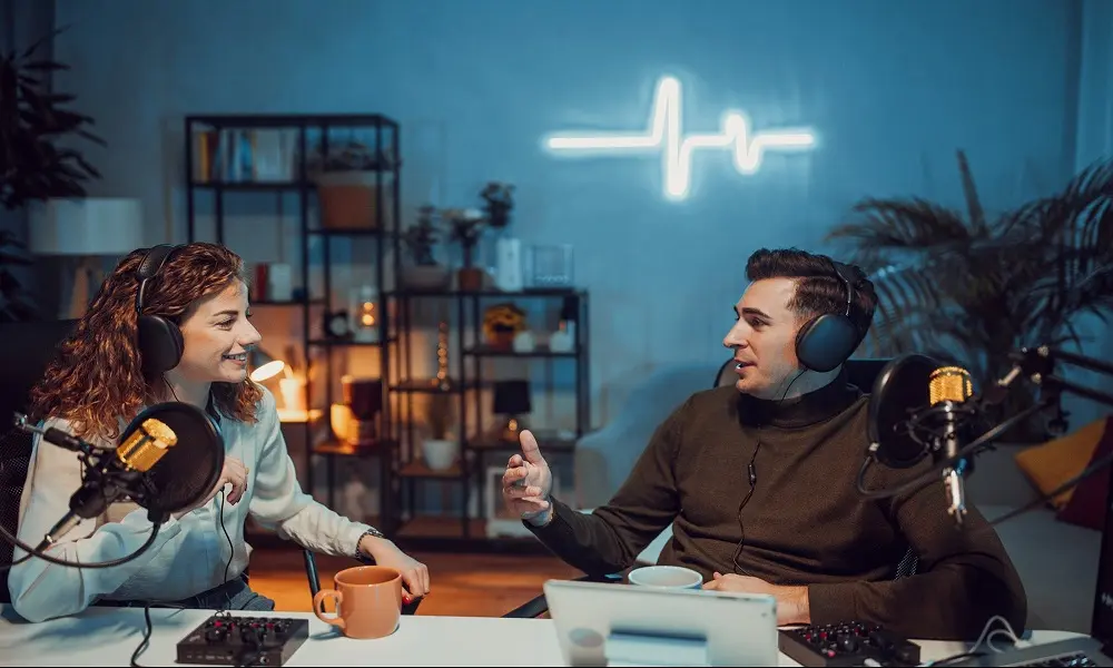 How to Start a Podcast from Scratch: Equipment and Promotion Guide How to Start a Podcast from Scratch: Equipment and Promotion Guide