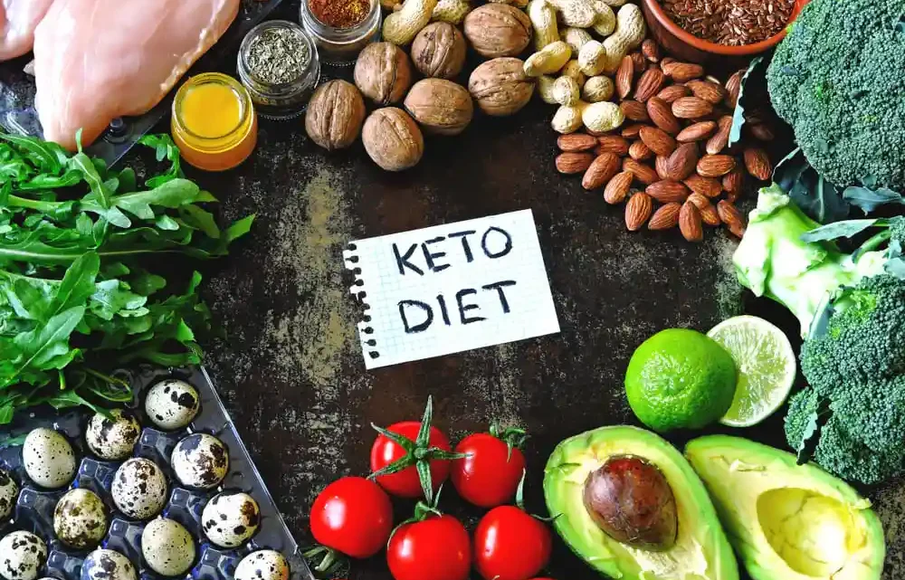 Keto Diet vs Paleo Diet: Differences, Pros, Cons, and Meal Ideas