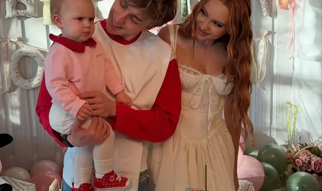 Julia Godunova Biography: Age, Songs, Net Worth, Height, Parents, Boyfriend, Kids, TikTok