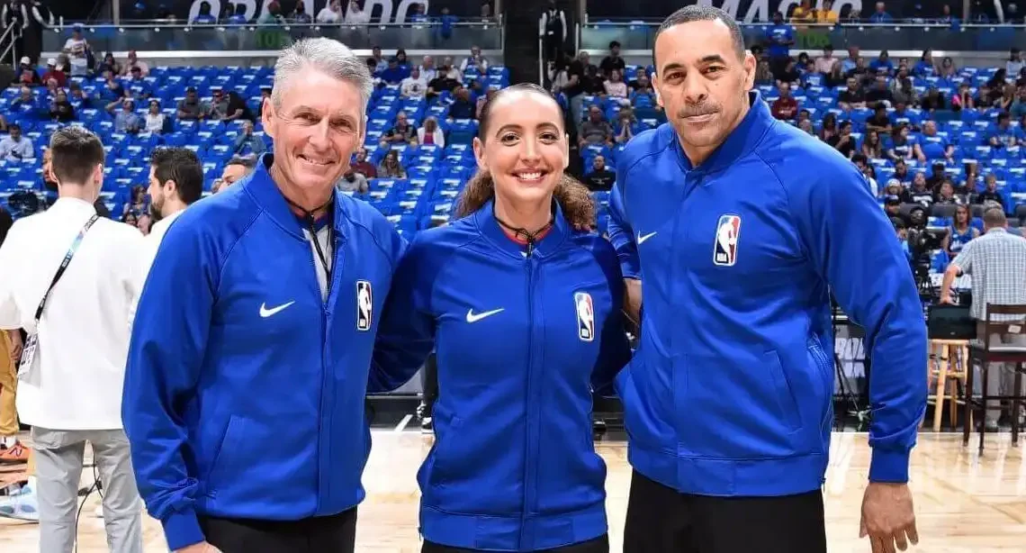 Scott Foster Biography: Age, Wife, Children, Net Worth, Salary, Parents, Family, Stats, Retire Scott Foster Biography: Age, Wife, Children, Net Worth, Salary, Parents, Family, Stats, Retire