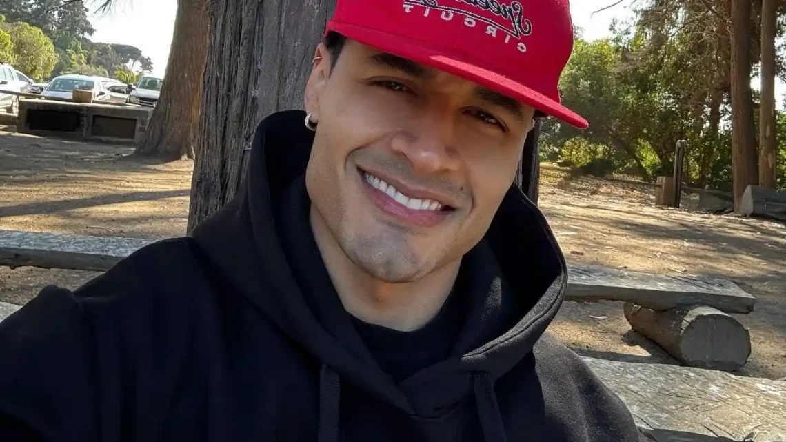 Felipe Londoño Biography: Age, Net Worth, Height, Siblings, Parents, TV Series, Movies, Girlfriend Felipe Londoño Biography: Age, Net Worth, Height, Siblings, Parents, TV Series, Movies, Girlfriend