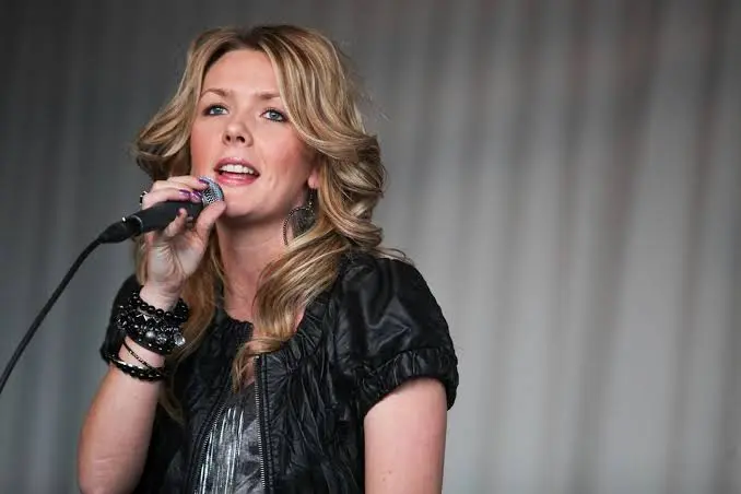 Silvy De Bie Biography: Age, Husband, Children, Net Worth, Height, Daughter, Career, Songs Silvy De Bie Biography: Age, Husband, Children, Net Worth, Height, Daughter, Career, Songs