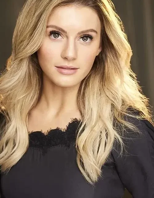 Carrie Wampler Biography: Husband, Age, Height, Net Worth, Parents, Movies & TV Shows, Siblings