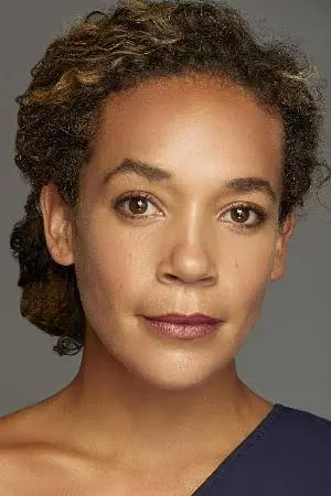 Caitlin Cromwell Biography: Height, Husband, Net Worth, Age, Movies & TV Shows, Parents