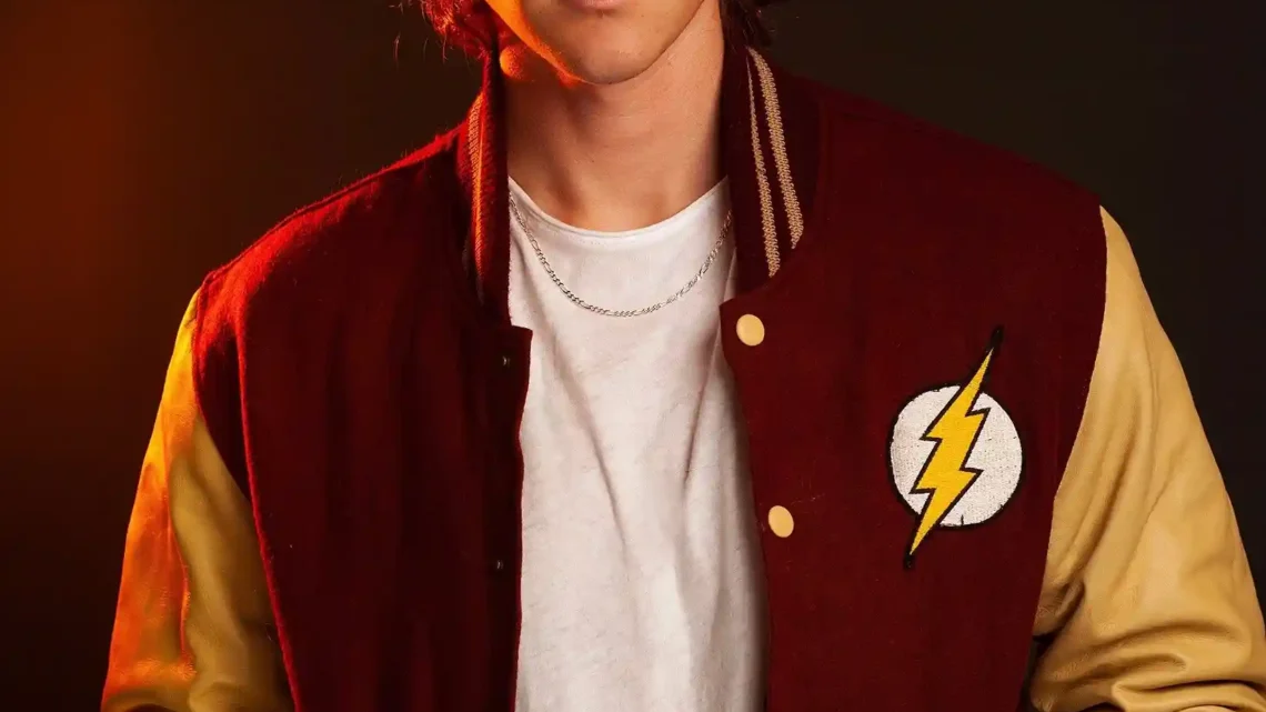 Luke Mullen Biography: Age, Girlfriend, Net Worth, Height, Parents, Movies & TV Shows, Brother