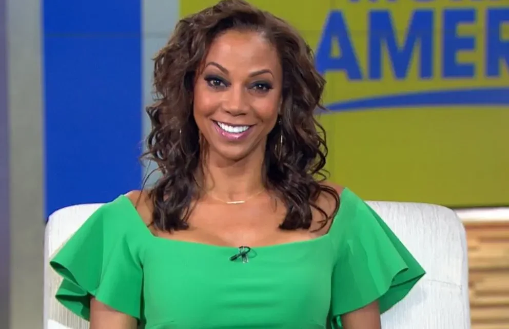 Holly Robinson Peete Biography: Husband, Age, Kids, Height, Net Worth, Movies & TV Shows, Awards