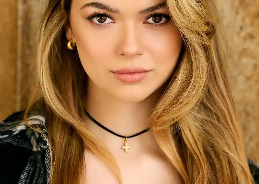 Nikki Hahn Biography: Age, Boyfriend, Height, Net Worth, Movies & TV Shows, Instagram, Awards