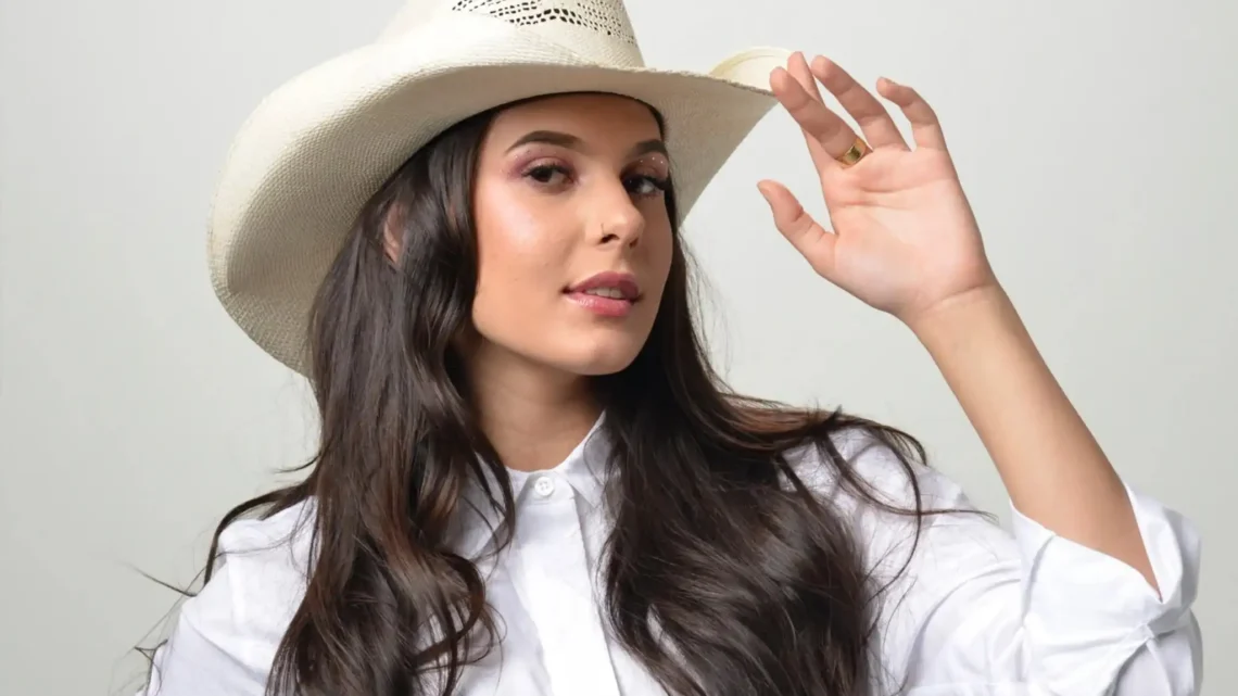 Ana Castela Biography: Age, Height, Net Worth, Parents, Sister, Boyfriend, Career, Songs