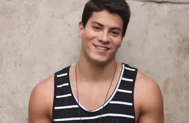 Arthur Aguiar Biography: Height, Wife, Children, Net Worth, Age, Movies & TV Shows, Awards