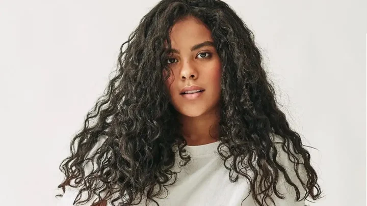 Bella Campos Biography: Awards, Boyfriend, Net Worth, Movies & TV Shows, Age, Instagram