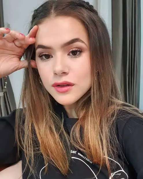 Maisa Silva Biography: Age, Boyfriend, Net Worth, Height, Movies & TV Shows, Awards, Books