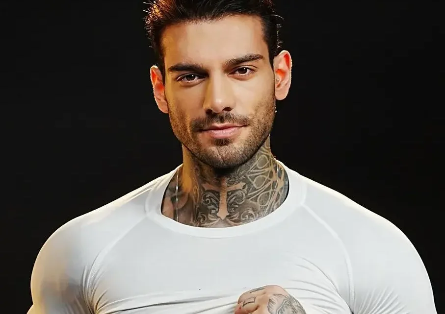 Lucas Lucco Biography: Wife, Age, Height, Net Worth, Parents, Brother, Career, Movies