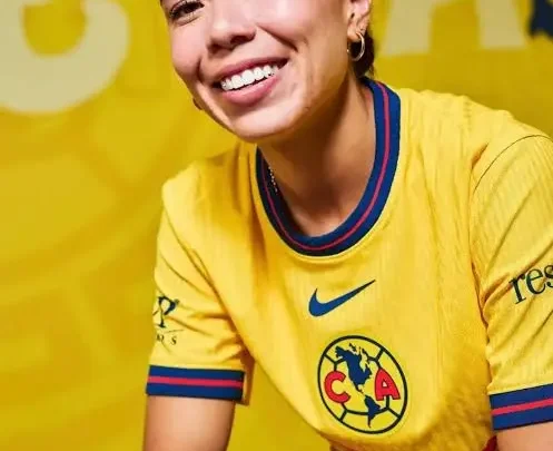 Kiana Palacios Biography: Age, Height, Net Worth, Boyfriend, Career, Stats, Salary, Club