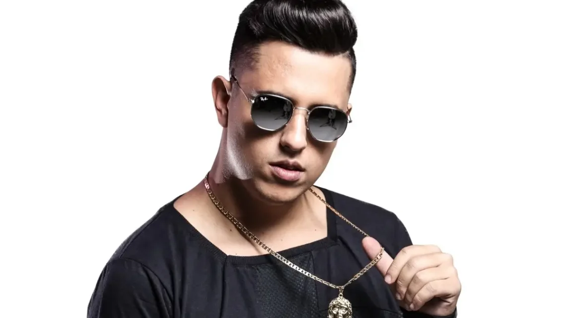 Dan Lellis Biography: Age, Wife, Net Worth, Career, Songs, Instagram, YouTube