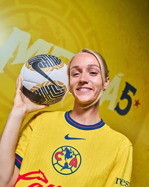 Sarah Luebbert Biography: Age, Height, Net Worth, Parents, Sister, Career, Stats, Husband, Salary