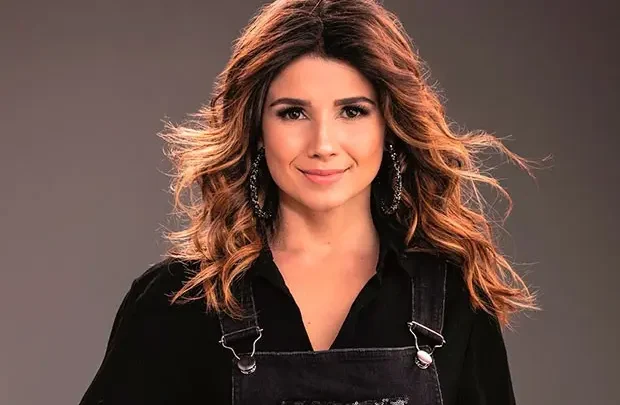 Paula Fernandes Biography: Age, Husband, Net Worth, Songs, Height, Parents, Albums, Movies