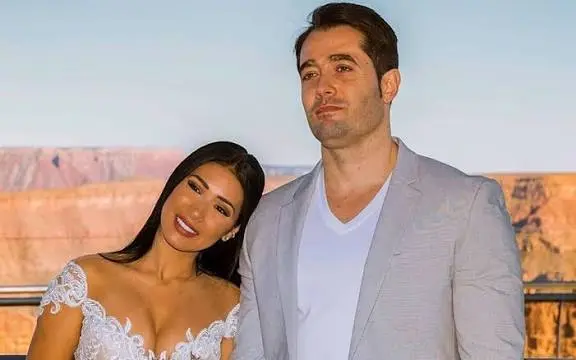 Simaria’s ex-husband, Vicente Escrig Biography: Age, Wife, Net Worth, Children, Nationality, Book