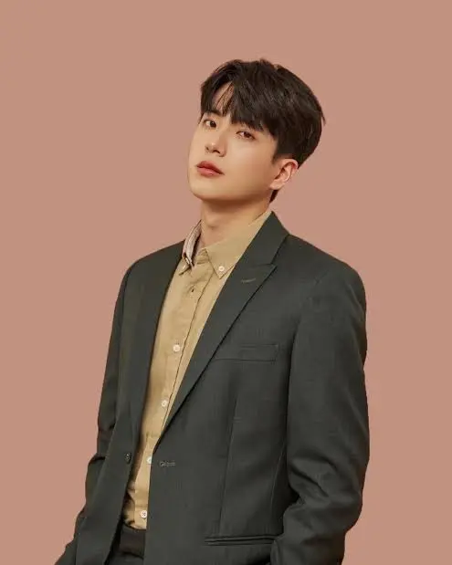 Chanon Santinatornkul Biography: Age, Net Worth, Bad Genius, Height, Parents, Girlfriend, Movies & TV Shows