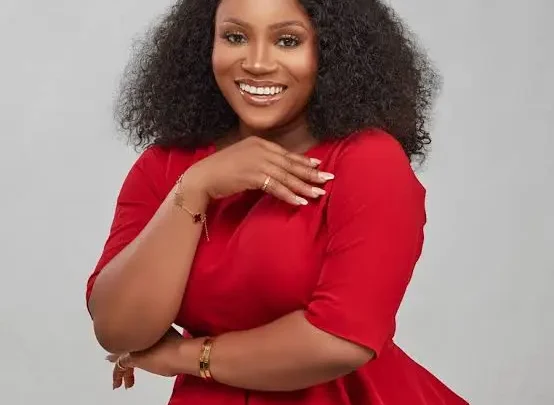 Tosin Samuel Biography: Age, Net Worth, Recipes, Instagram, Business, Food, Husband