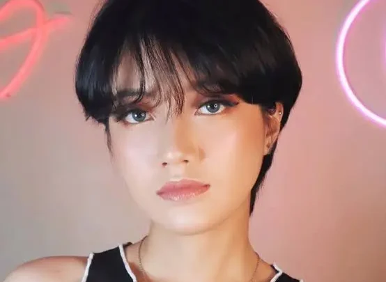 Mona Gonzales Biography: Age, Net Worth, Boyfriend, Height, Songs, TikTok, Albums, Career