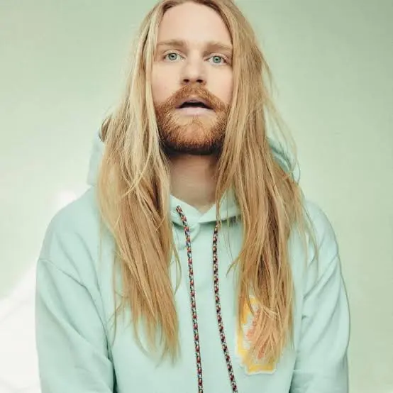 Sam Ryder Biography: Age, Girlfriend, Net Worth, Height, Eurovision, Space Man, TikTok, Parents, Songs