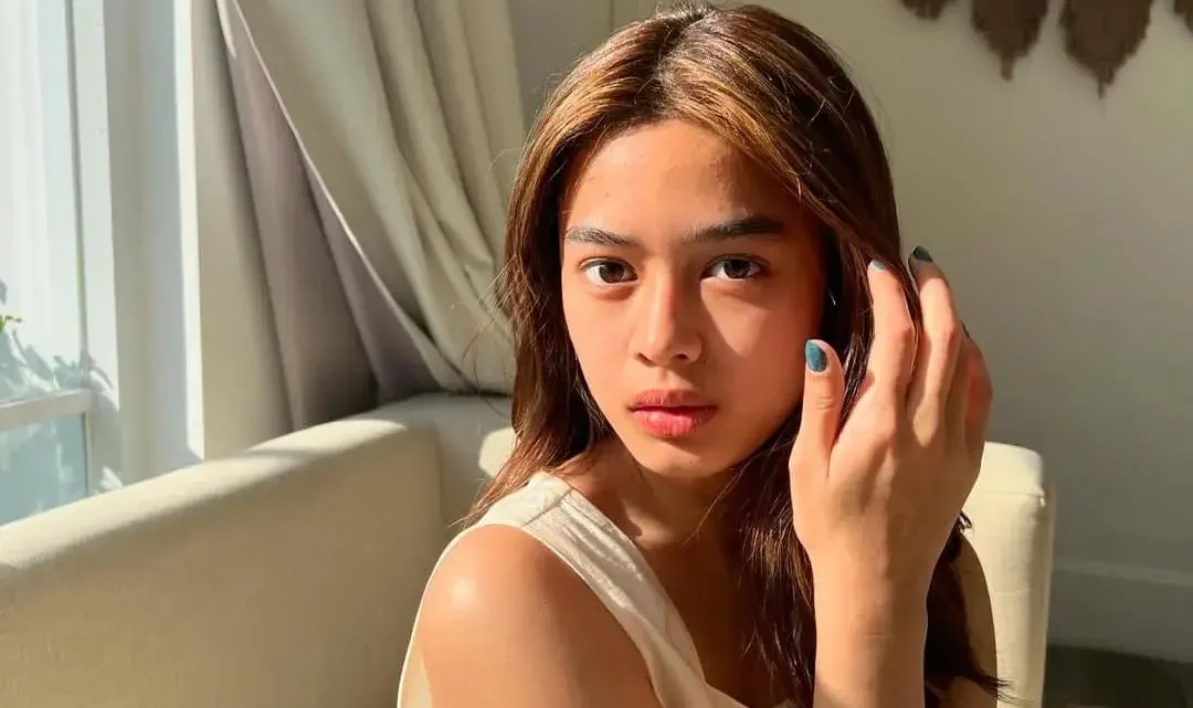 Aqeela Aza Calista Biography: Boyfriend, Age, Net Worth, Height, Parents, Movies & TV Shows, Songs