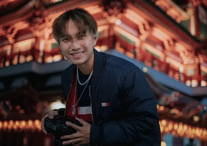 Lee Yik Keat Biography: Age, Girlfriend, Net Worth, Height, Parents, Photography, Instagram