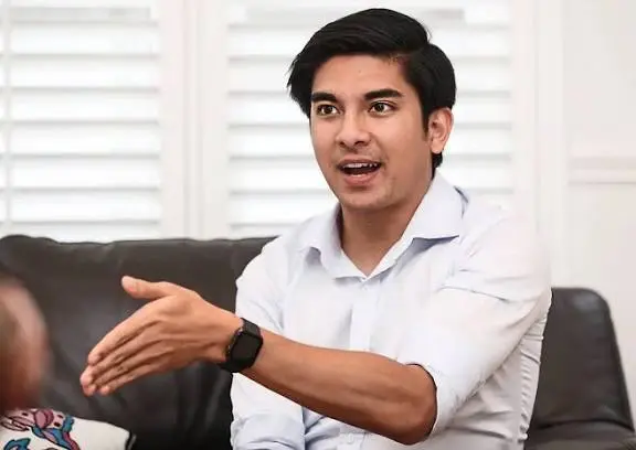 Syed Saddiq Biography: Age, Wife, Net Worth, Height, Parents, Career, Political Party, Controversy