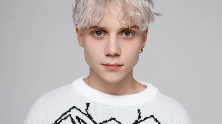 Vanya Dmitrienko Biography: Age, Girlfriend, Net Worth, Height, Songs, Albums, Career, Awards