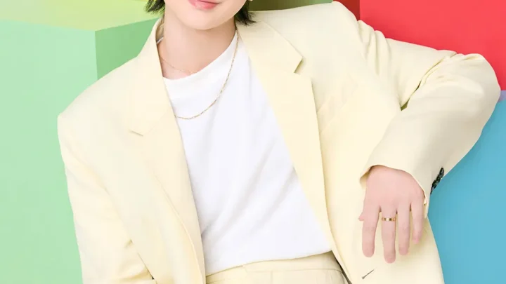 Hokuto Yoshino Biography: Age, Girlfriend, Net Worth, Height, Songs, Movies, Group, Brother