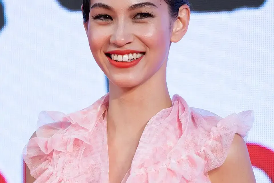 Kiko Mizuhara Biography: Age, Husband, Net Worth, Height, Movies, Parents, Fashion Line, Sister