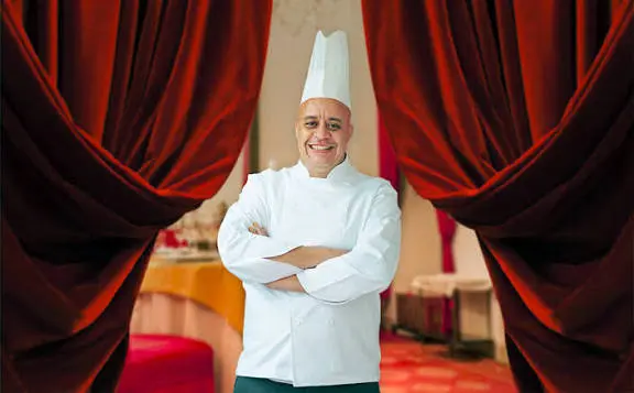 Chef Moha Biography: Kids, TV Shows, Age, Net Worth, Wife, Facebook, Awards, Parents