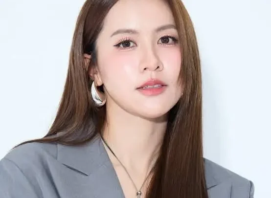 Milin Watinthanakit Biography: Age, Net Worth, Height, BNK48, YouTube, Education, Career, Real Name