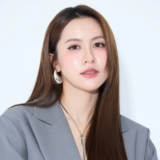 Milin Watinthanakit Biography: Age, Net Worth, Height, BNK48, YouTube, Education, Career, Real Name