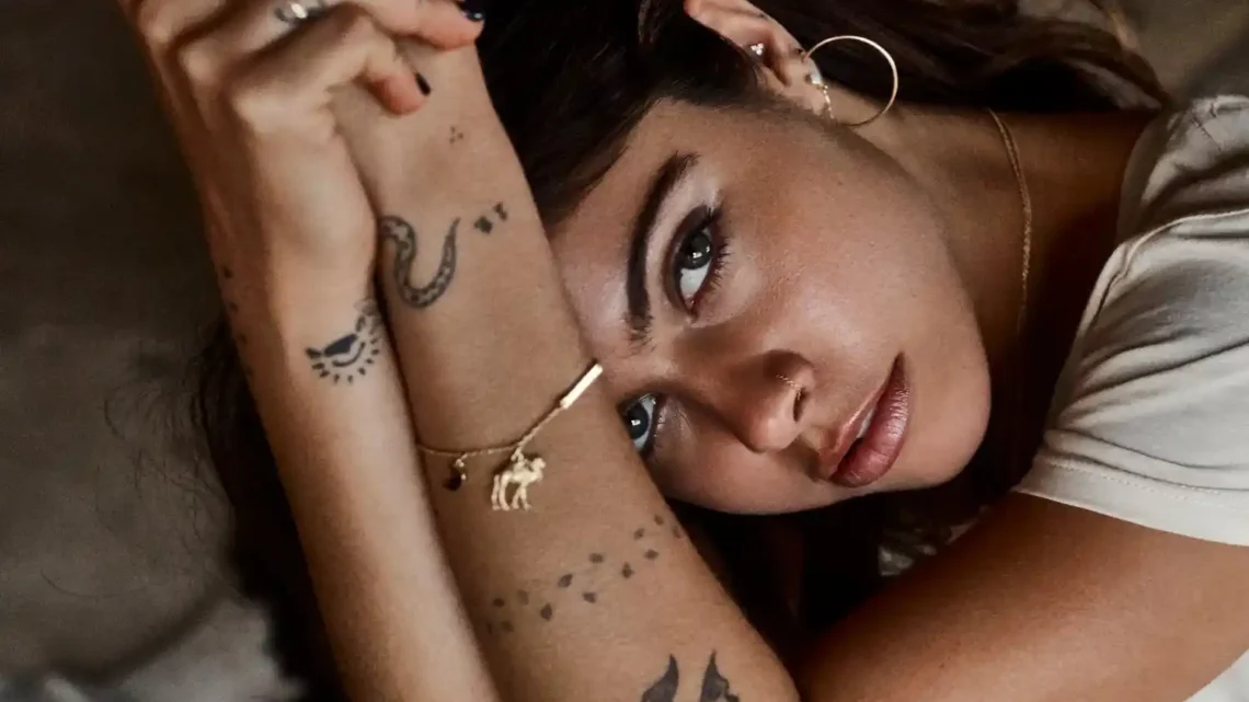 Mimi Elashiry Biography: Age, Height, Net Worth, Boyfriend, Parents, Instagram, Photography