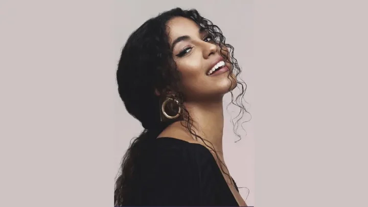 Yendry Fiorentino Biography: Age, Songs, Net Worth, Height, Mother, Albums, Nationality, Husband