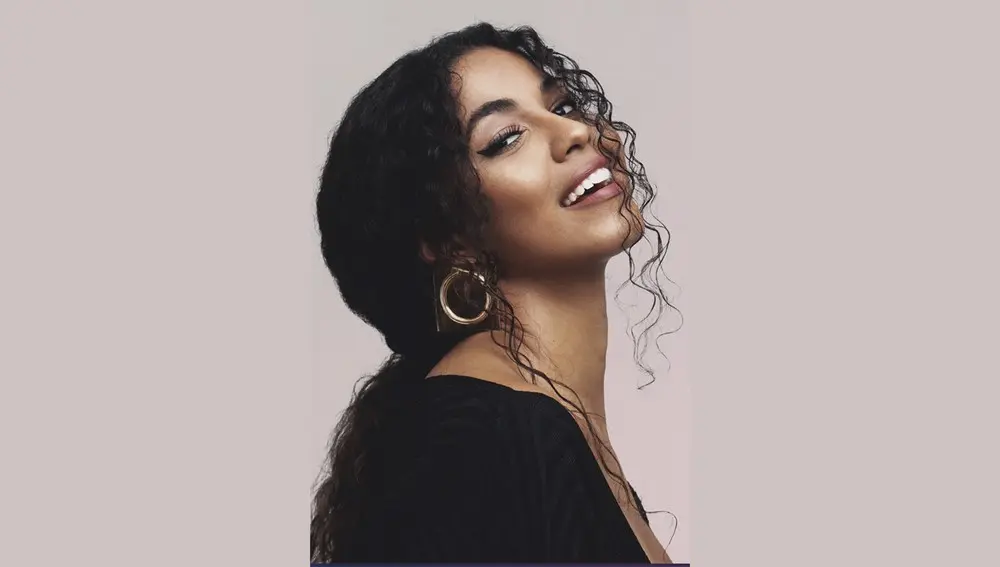 Yendry Fiorentino Biography: Age, Songs, Net Worth, Height, Mother, Albums, Nationality, Husband