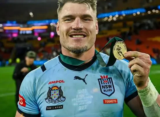 Angus Crichton Biography: Age, Wife, Net Worth, Height, NSW Origin, Career, Mental Health