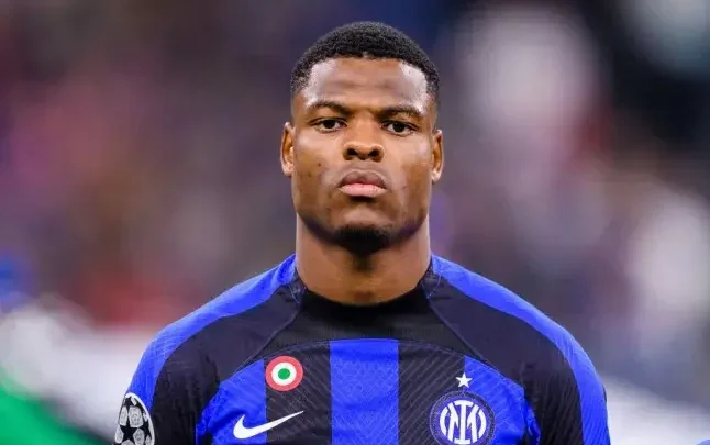 Denzel Dumfries Biography: Wife, Age, Children, Net Worth, Height, Career, Clubs, Awards