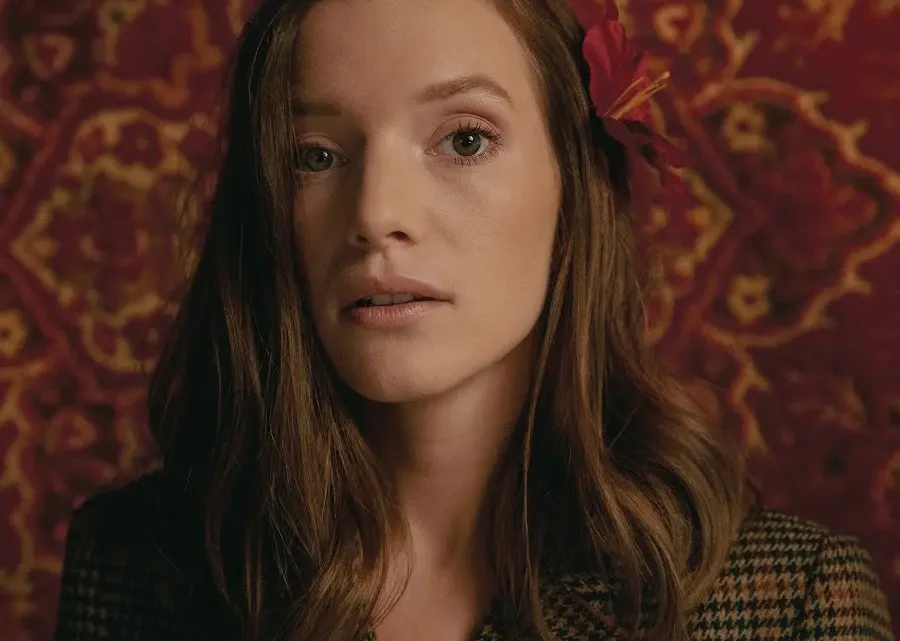 Sanah (singer) Biography: Husband, Age, Net Worth, Height, Songs, Albums, Career, Awards