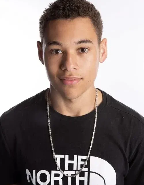 Eliyha Altena Biography: Age, Girlfriend, Net Worth, Height, Movies, Parents, TV Shows