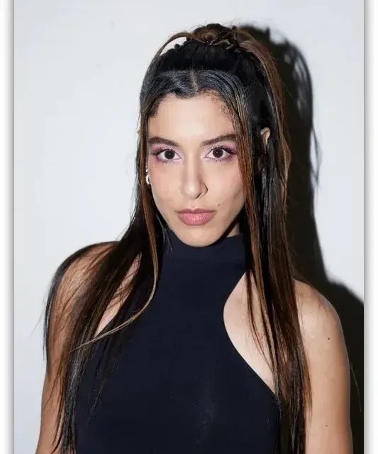 Marina Satti Biography: Age, Boyfriend, Net Worth, Instagram, Albums, Career, Parents, Siblings