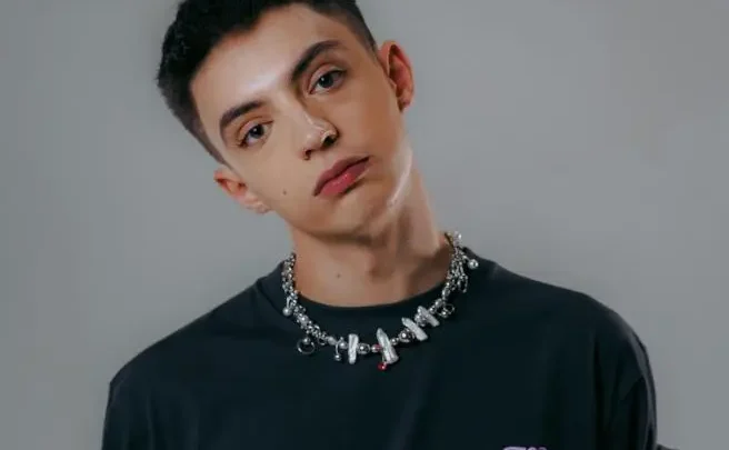 Matteo Romano Biography: Age, Songs, Net Worth, Girlfriend, Albums, Height, Sanremo