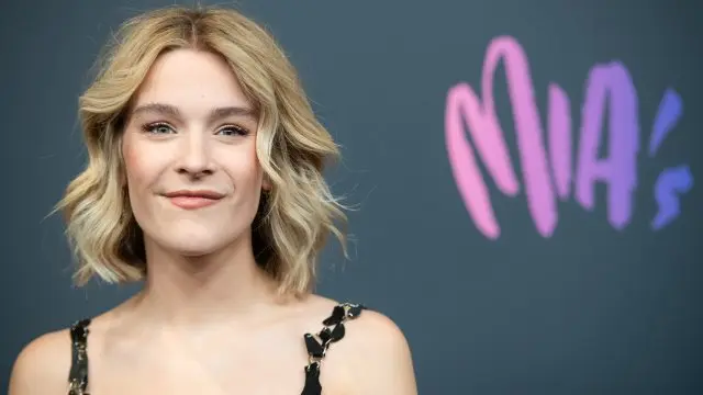 Pommelien Thijs Biography: Age, Boyfriend, Net Worth, Height, Songs, Albums, Parents, Shows