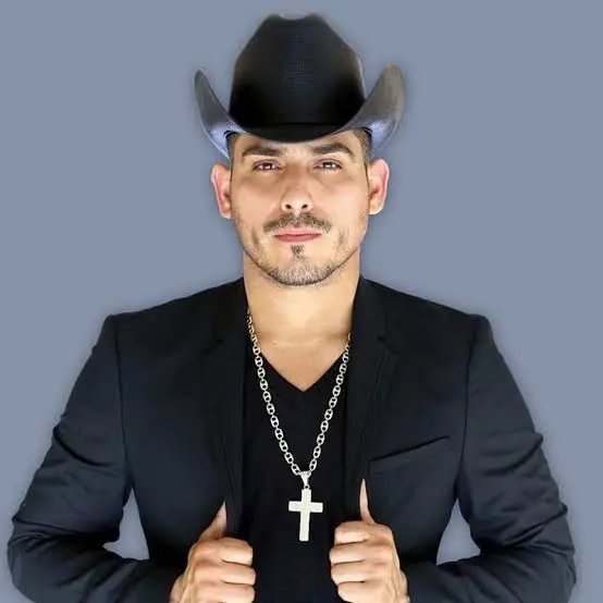 Espinoza Paz Biography: Age, Wife, Net Worth, Height, Songs, Mother, Real Name