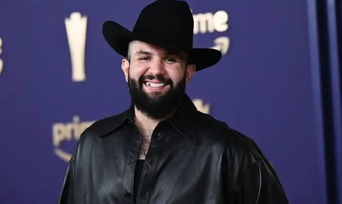 Carin León Biography: Wife, Age, Children, Net Worth, Height, Songs, Real Name, Instagram